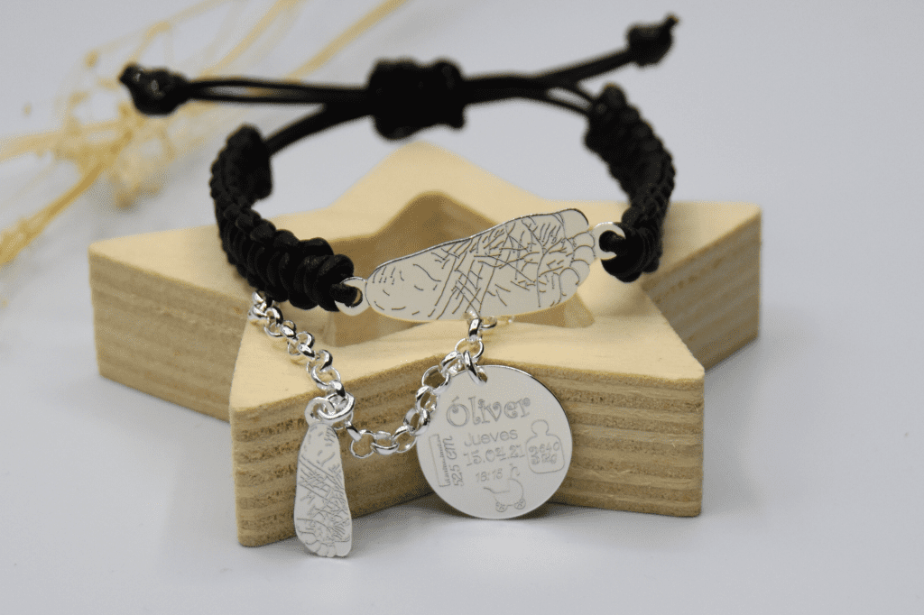 Huellas de bebé en joyas de plata